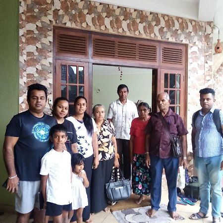 The City Tourist Hotel Anuradhapura Buitenkant foto