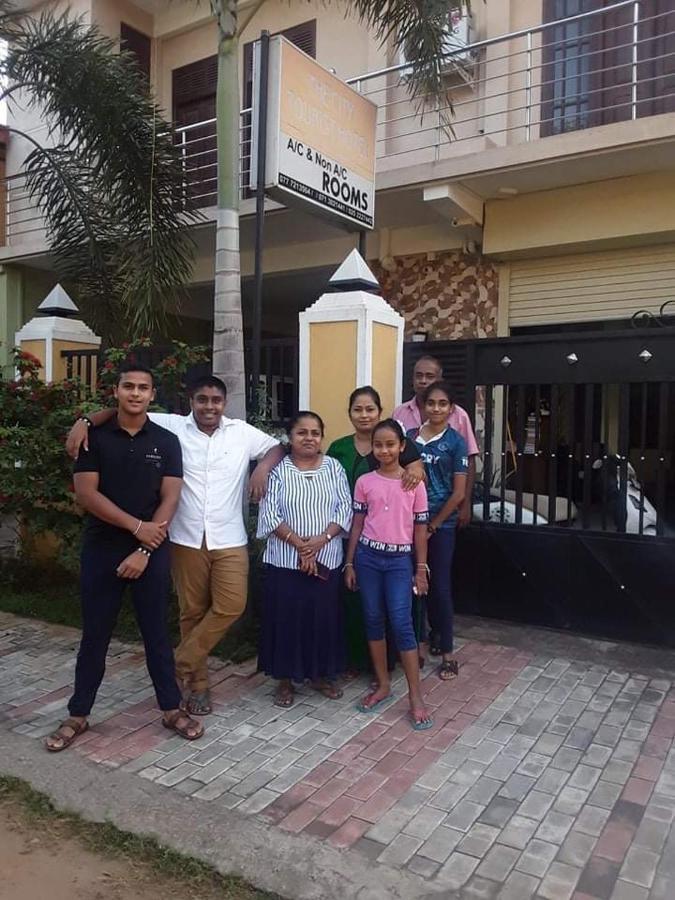 The City Tourist Hotel Anuradhapura Buitenkant foto