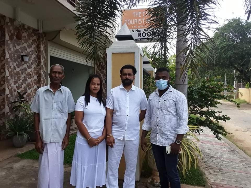 The City Tourist Hotel Anuradhapura Buitenkant foto